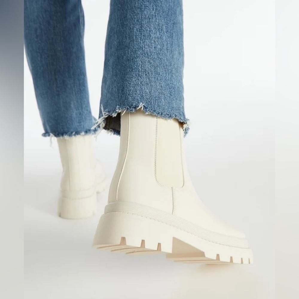 Brand new Chelsea style booties! Perfect condition.